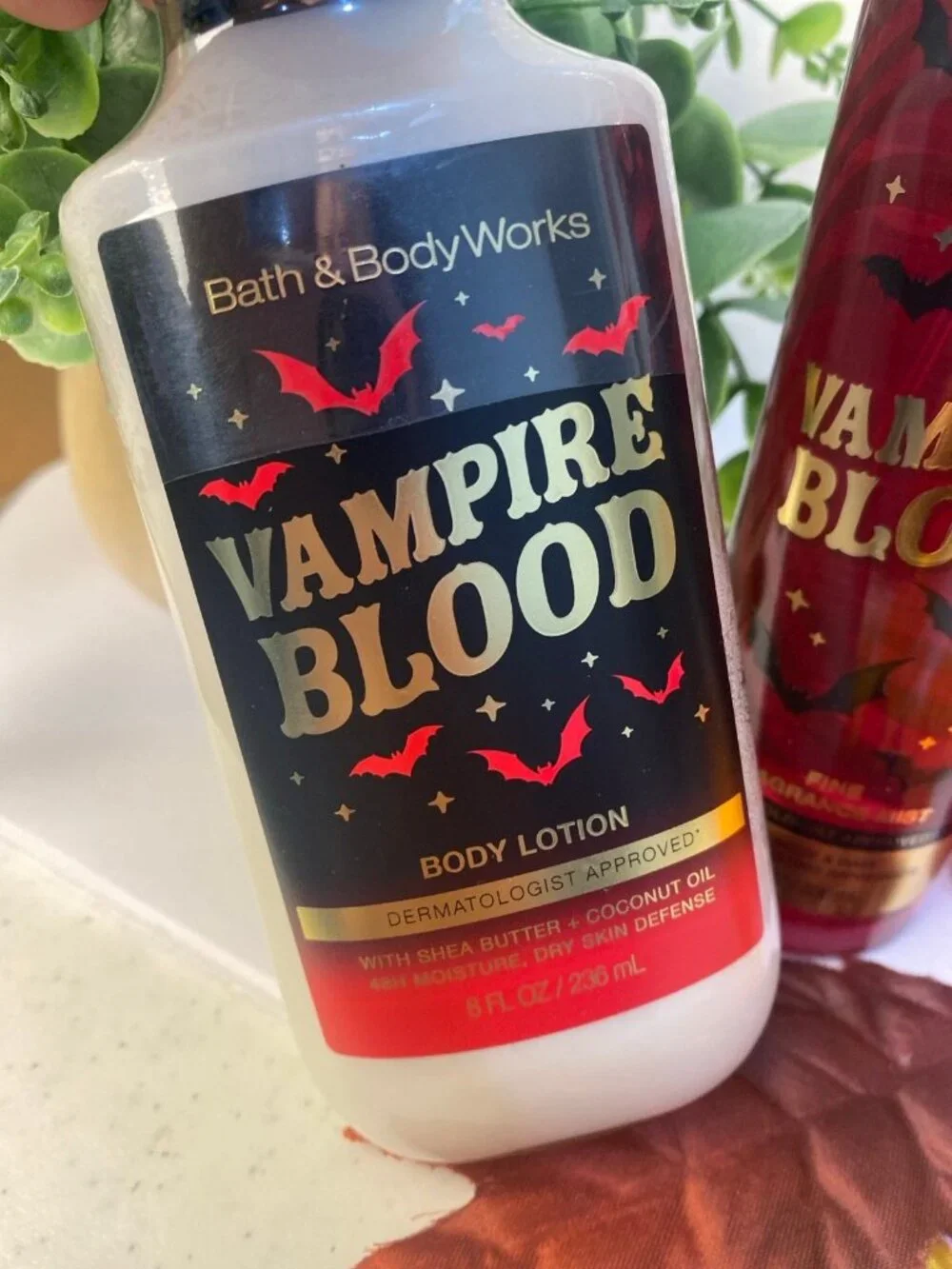 Bath & Body Works red night “vampire